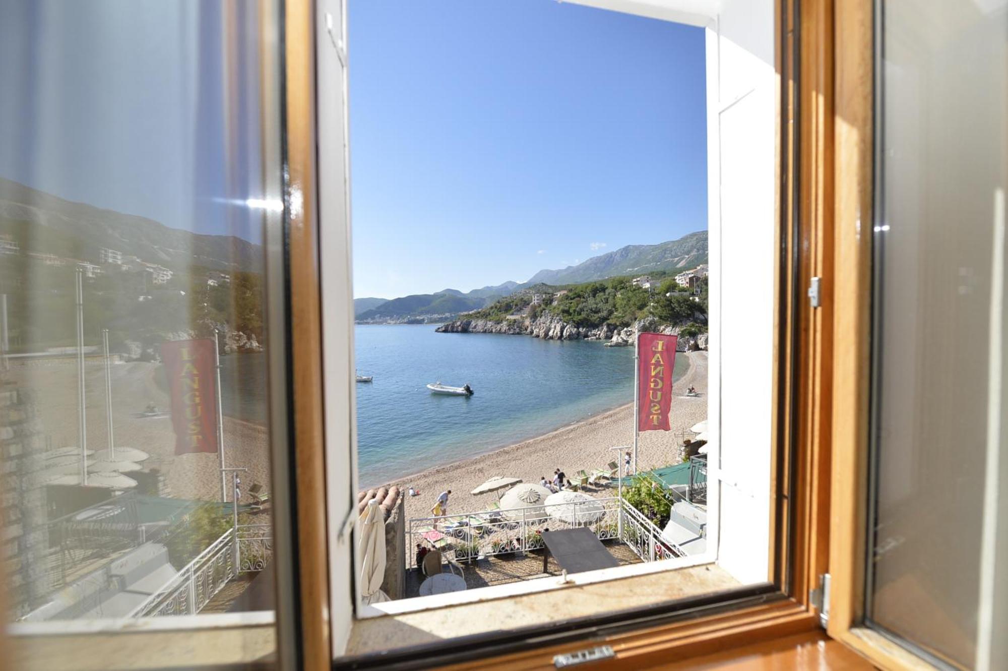 Prova Apartment *